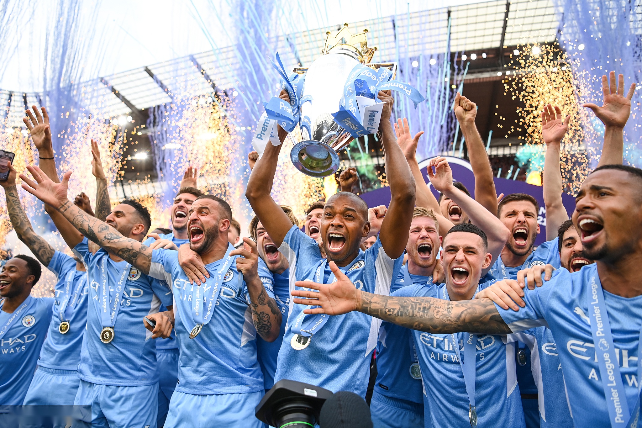 的伤病问题 的伤病问题